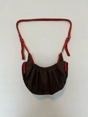 Around the collar dog carrier